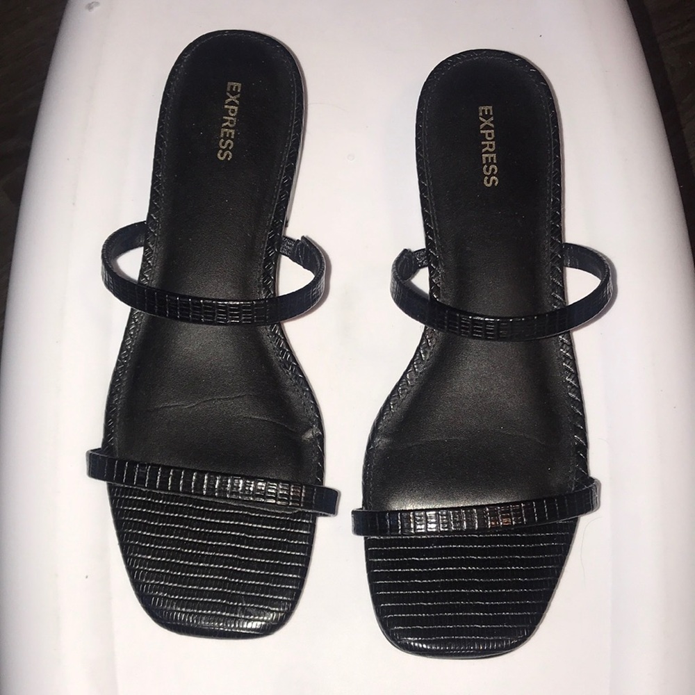 Double strap sandal